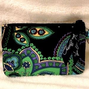 EUC 👌 Vera Bradley Coin Purse w/ Keychain  5”x 3“